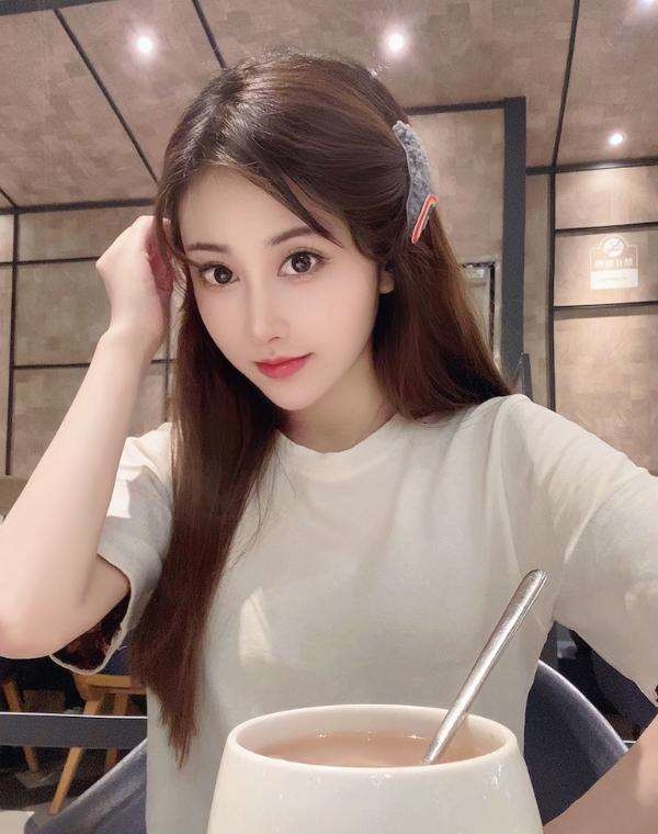 ef7bfd72c7b22b8 ef7bfd72c7b22b8