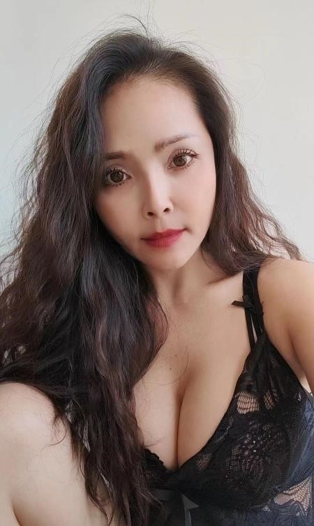如东大胸妹子