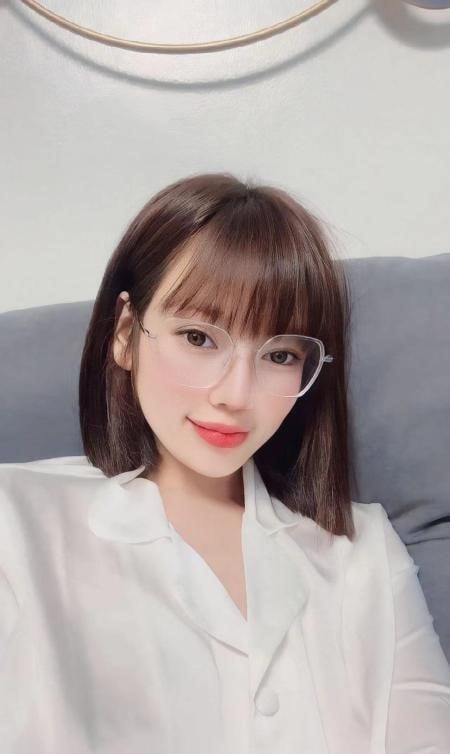 甜美御姐金金