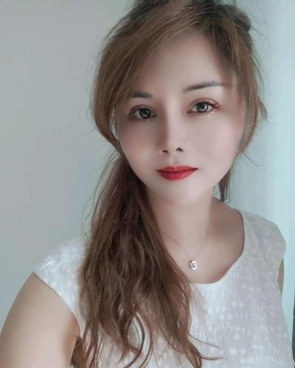 三山街轻熟女