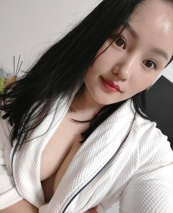徐汇巨臀妹