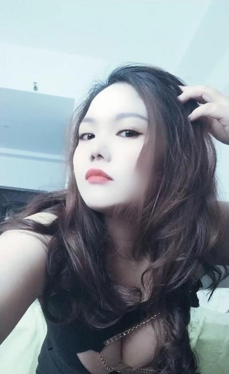 光谷大胸e妹
