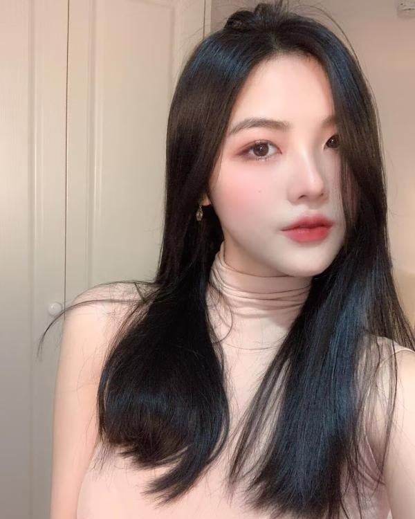新建区丰满性感少妇