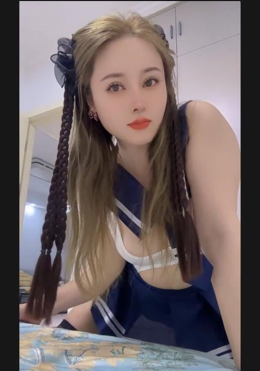 妩媚的莹莹