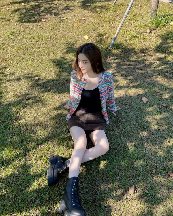 肤白翘臀南孙老师