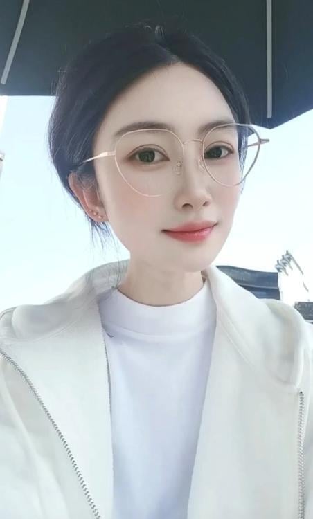 美少妇安娜