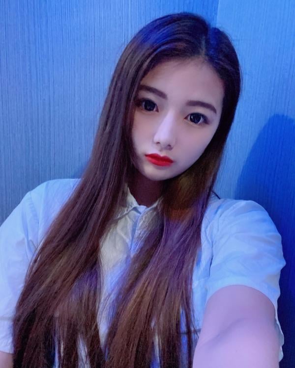 肥臀大奶妹子