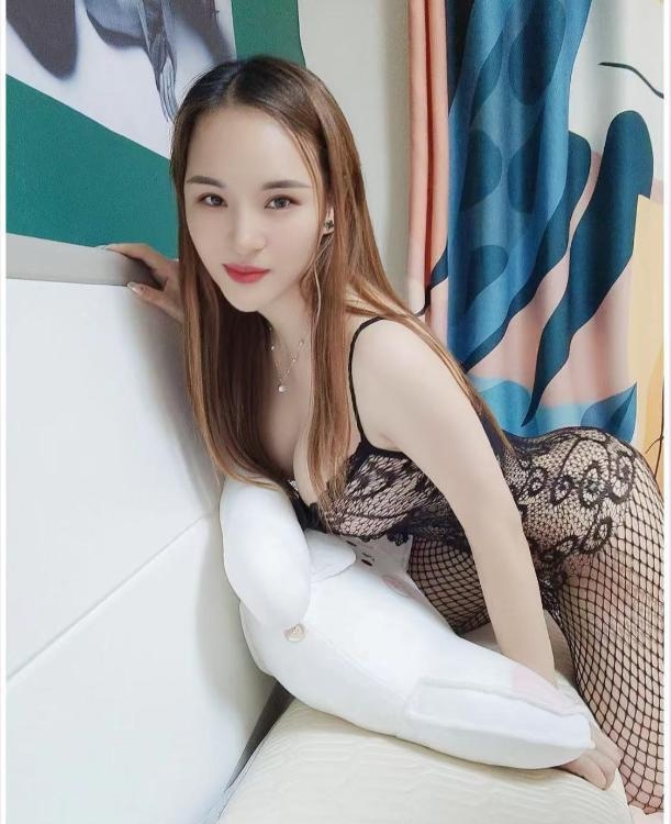 瘦底大胸圆圆