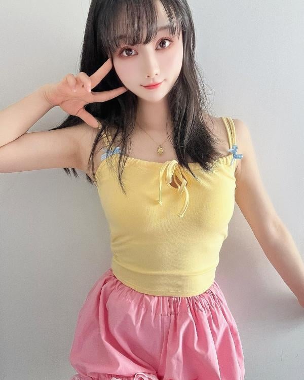 天河颜萝莉朵朵