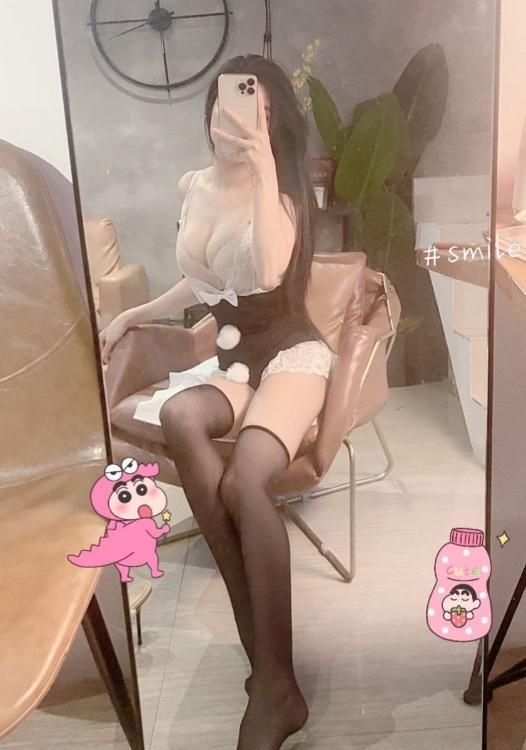 杨浦皙白大长腿妹子