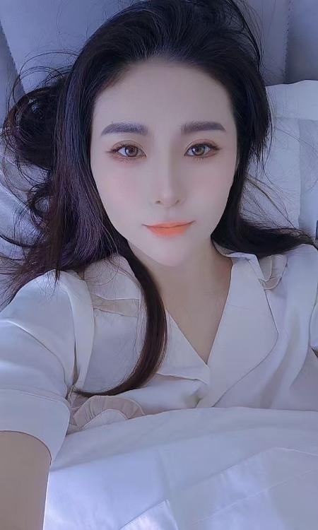 美女少妇