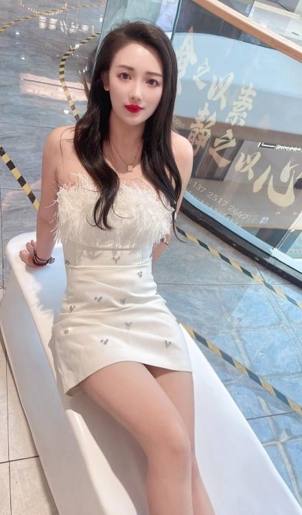 大胸风骚女小杨