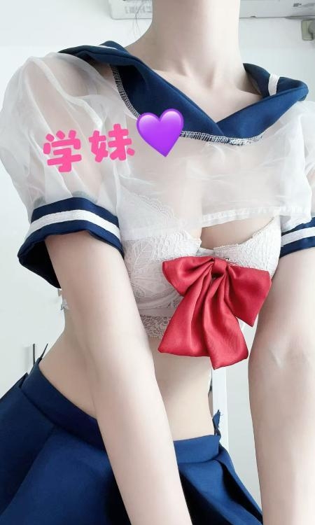 高颜值嫩逼学妹开课