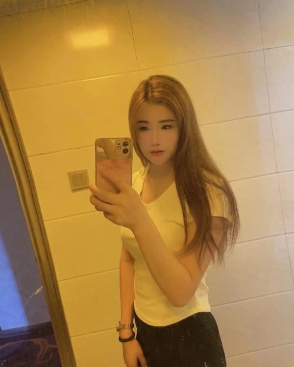 苗条老师阿美