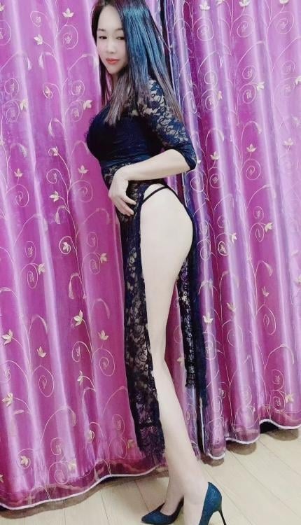 丰臀吹箫师姐