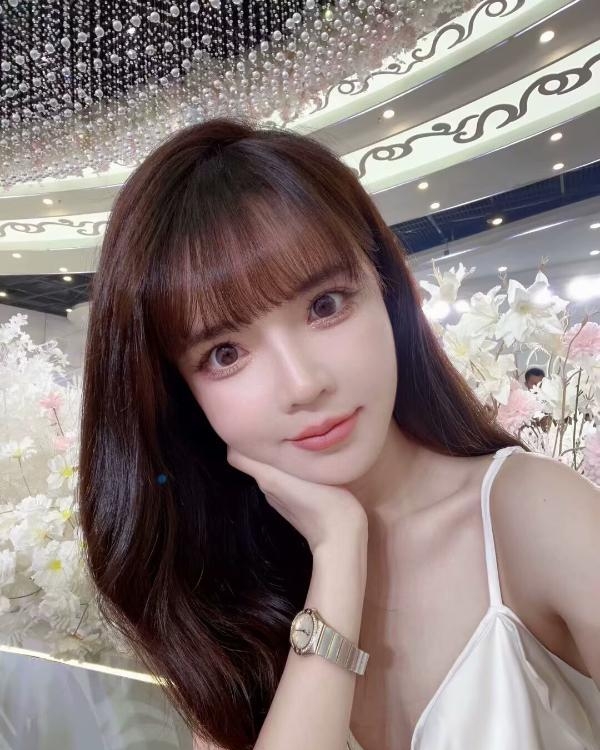 宝藏抓龙筋小姐姐