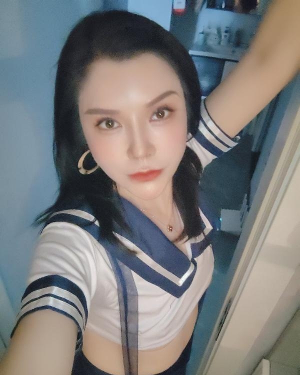 滨江小表妹