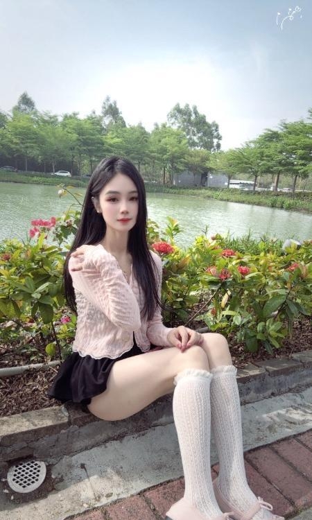 清纯舌吻少妇云朵