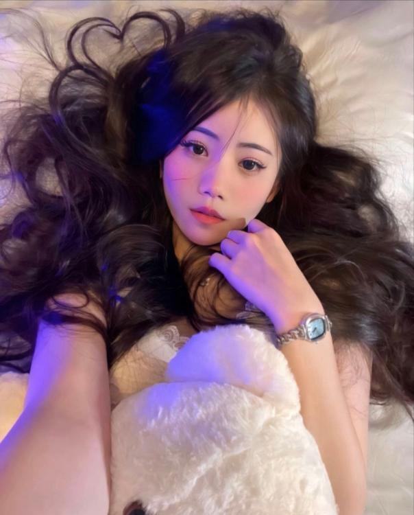 长腿细腰嫩妹