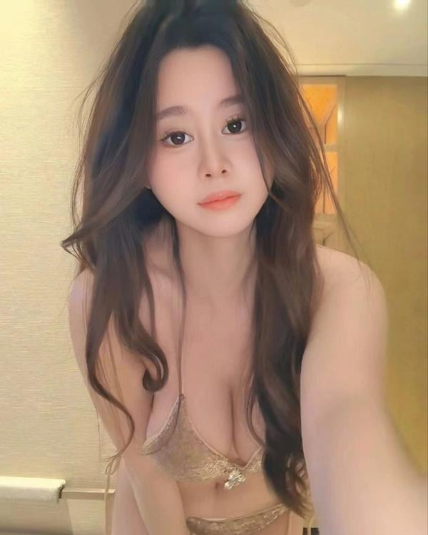 浦东大胸清纯少妇