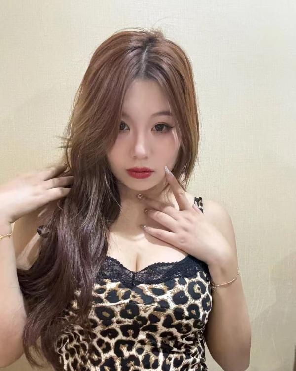 颜值大奶佳佳