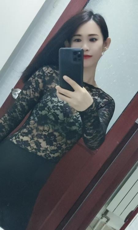 苗条活好骚妇