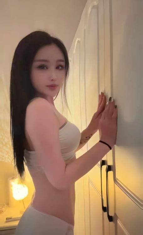 网红脸美女