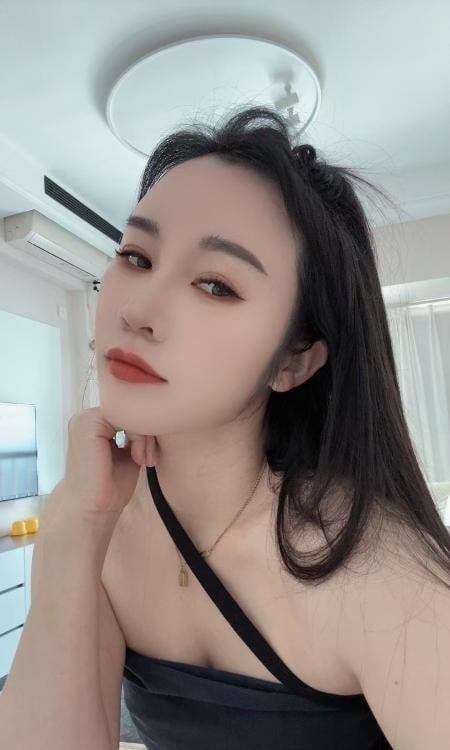 佳宁娜高挑御姐白雪