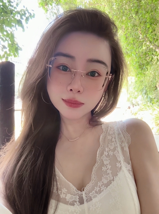 南站白虎瑶瑶