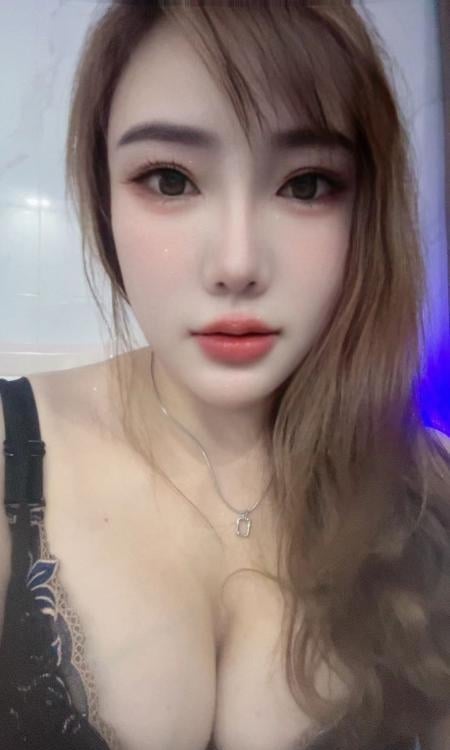 閪紧水多骚货