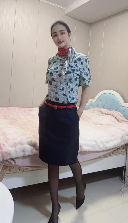 长腿甜美空姐来了