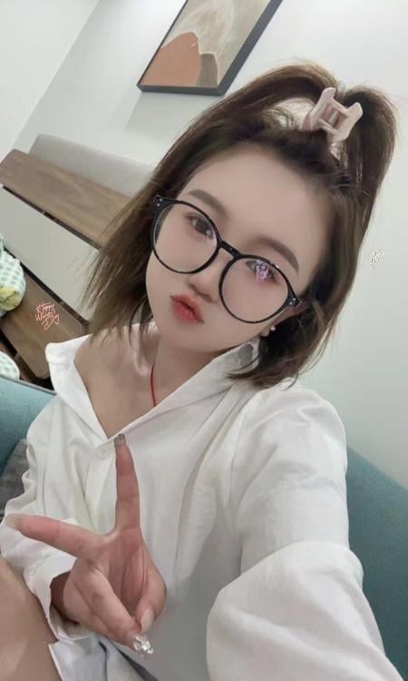 全套舌吻妹子