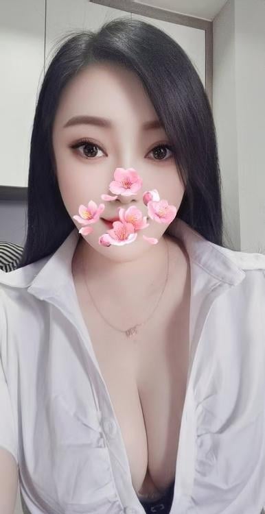 成都武侯姐妹花依晨