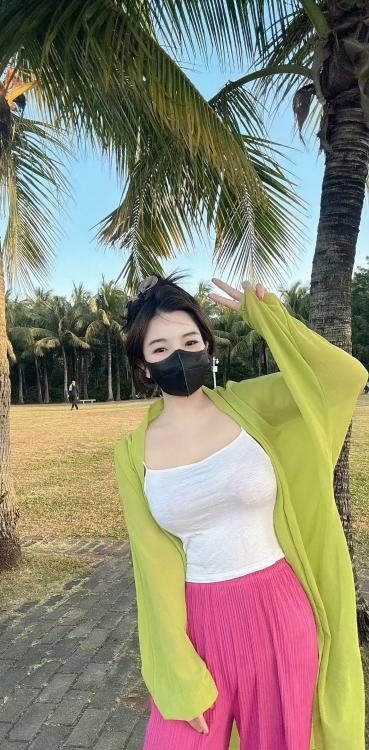 童颜巨乳爱妃