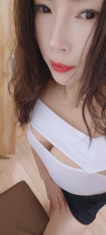 潮喷骚货小梦