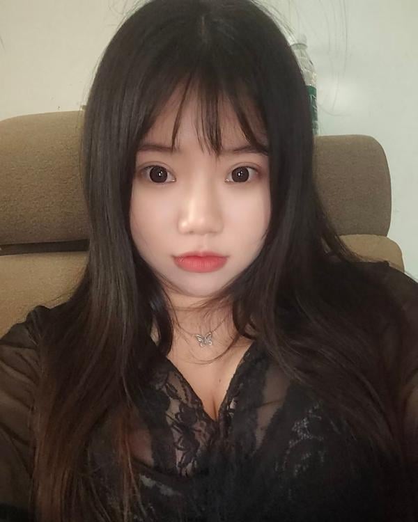 合肥嫩妹含烟
