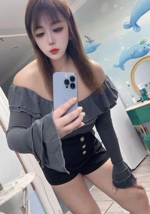 西青大胸妹