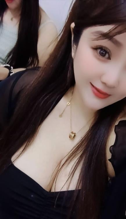 巨乳小姐姐
