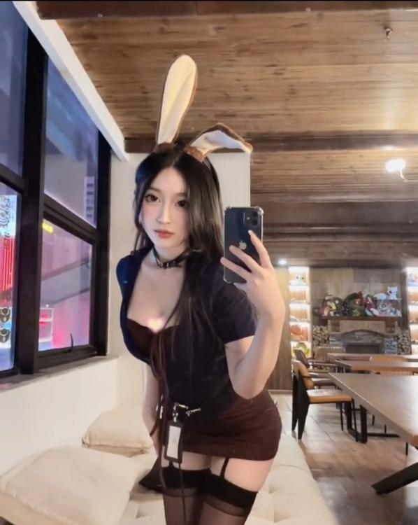 偶遇神似江疏影的妹子