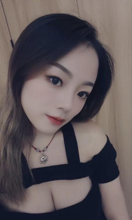 性价比服务控大胸妹