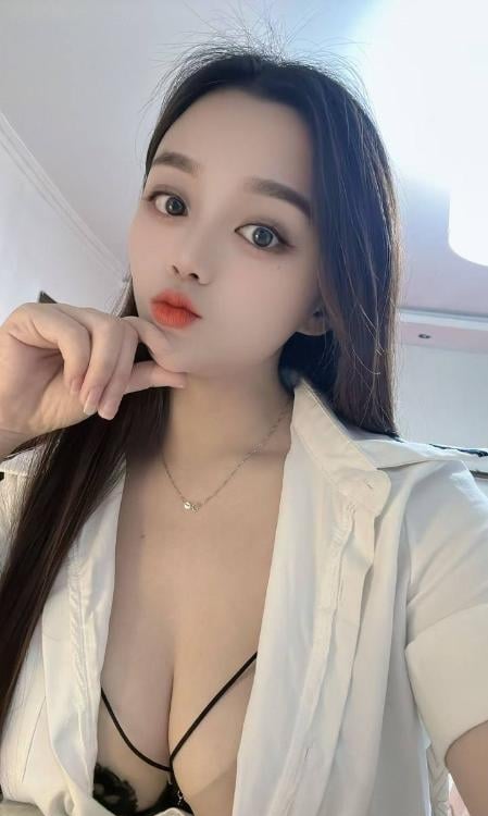 大奶子芒果妹