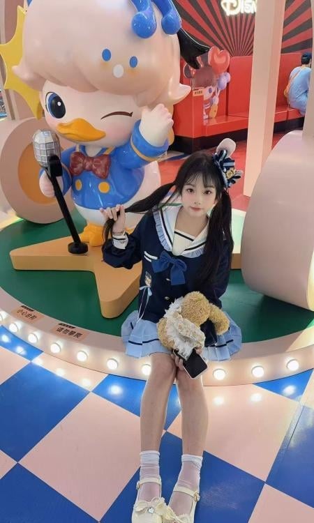 三点粉小嫩妹