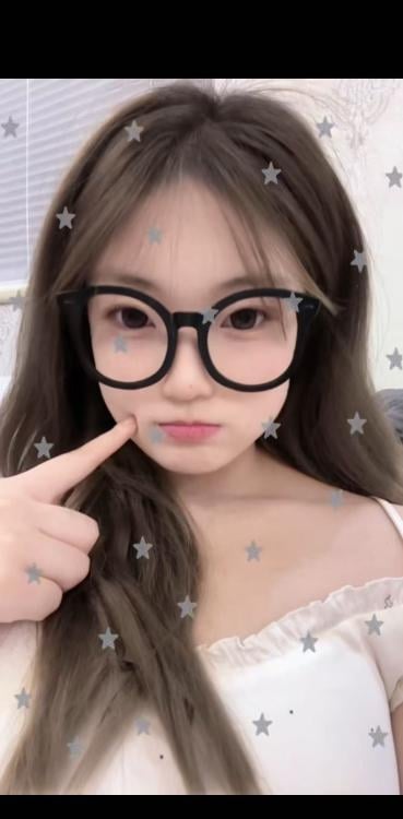 08三点粉小妹妹回归