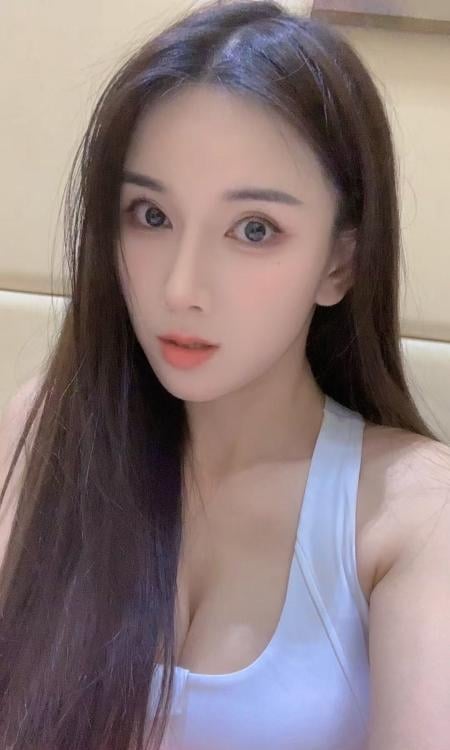 丰满翘臀薇薇