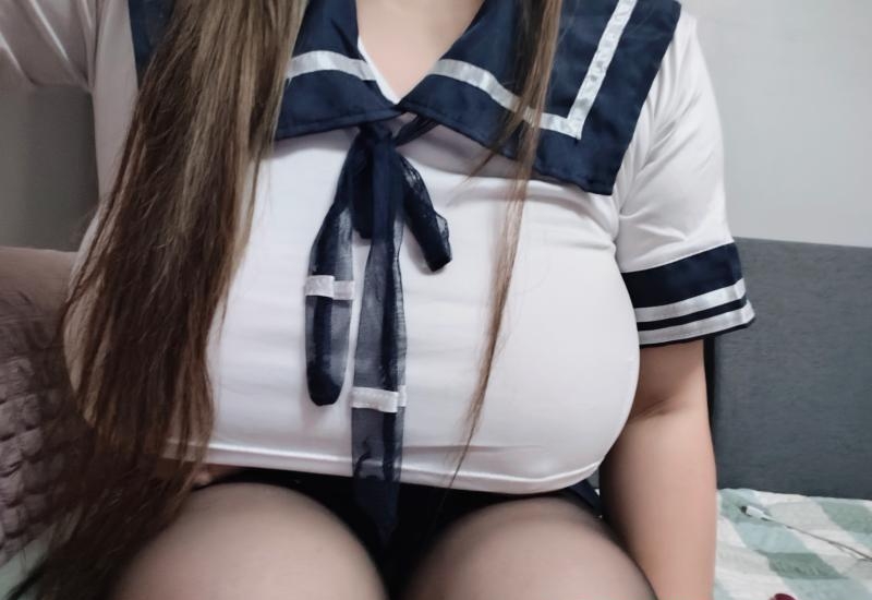 风骚G奶小姐姐