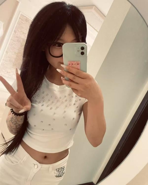 08三点粉小妹妹回归