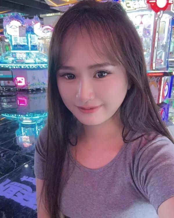 黄埔女友感老师