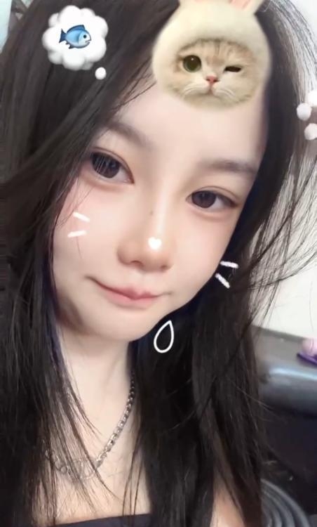 细枝硕果嫩妹