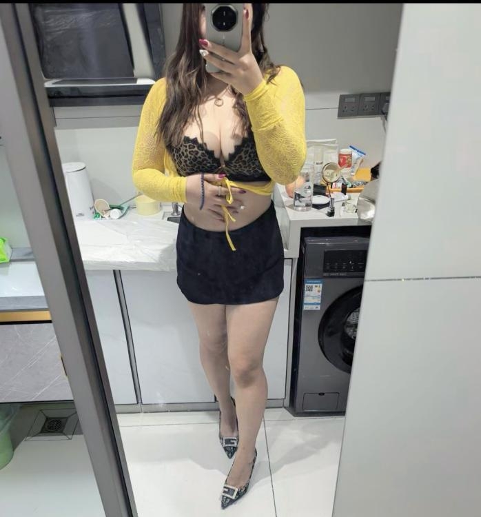 大奶风骚妞妞