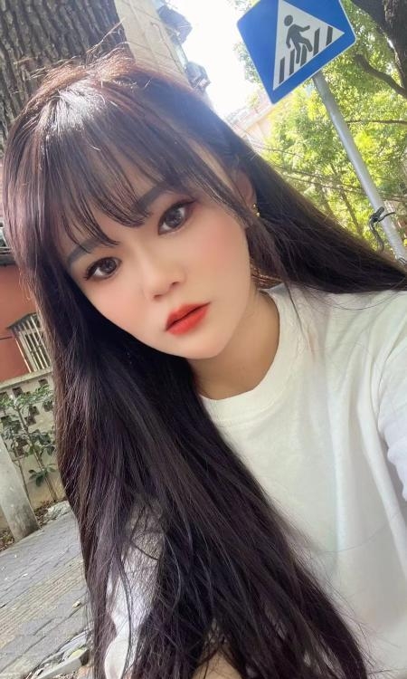 武侯粉嫩小师妹